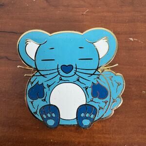 Garyvee Veefriends Road to Veecon Chill Chinchilla Core Pin - Multiple Available